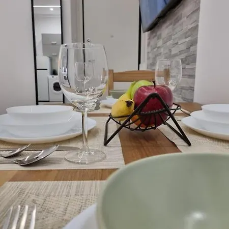 Stunning 62sqm Renovated Retreat! Athens